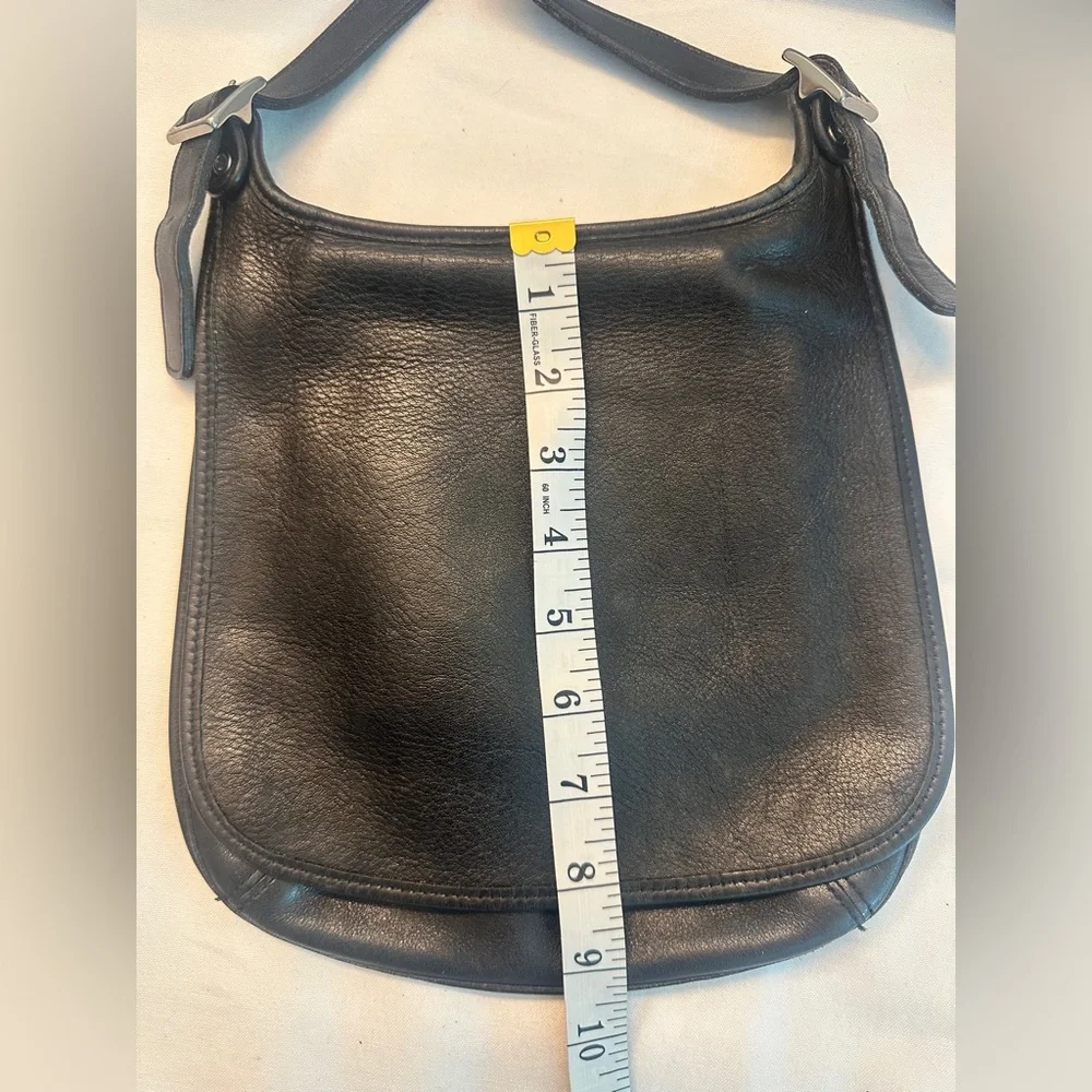 Vintage Coach 9135 90’s Black Leather Slim Hippie Crossbody Saddle Bag - Picture 7 of 10